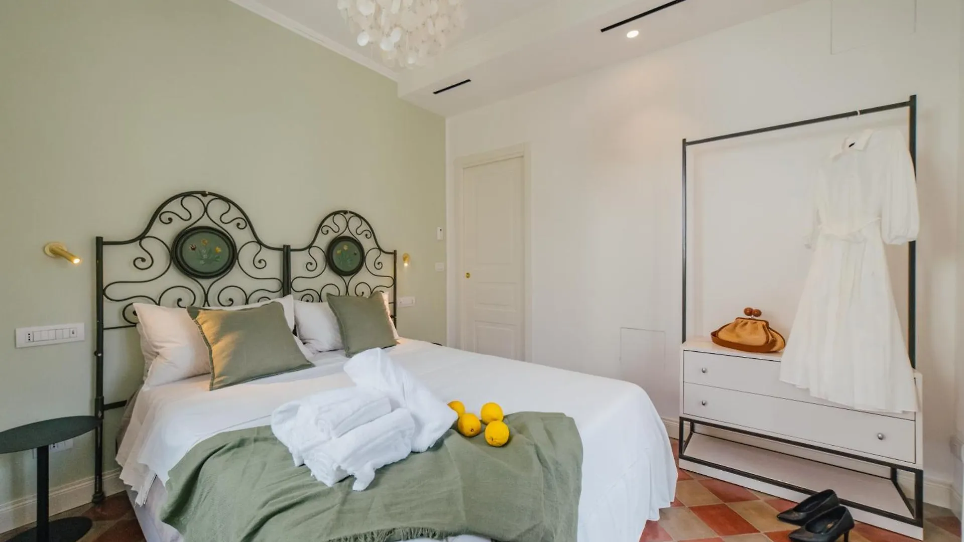 Il Tulipano Boutique Apartment Taormina 0*,  Italia